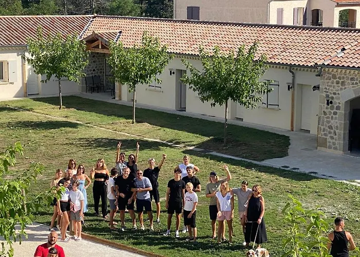 Les Ecuries Du Chille 3*